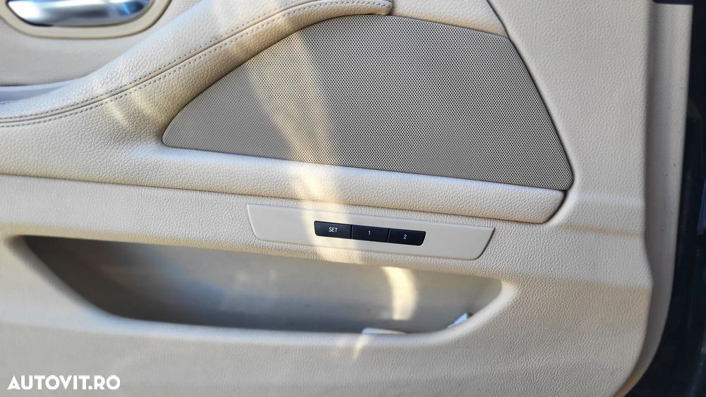 BMW Seria 5 520d xDrive Aut. - 24