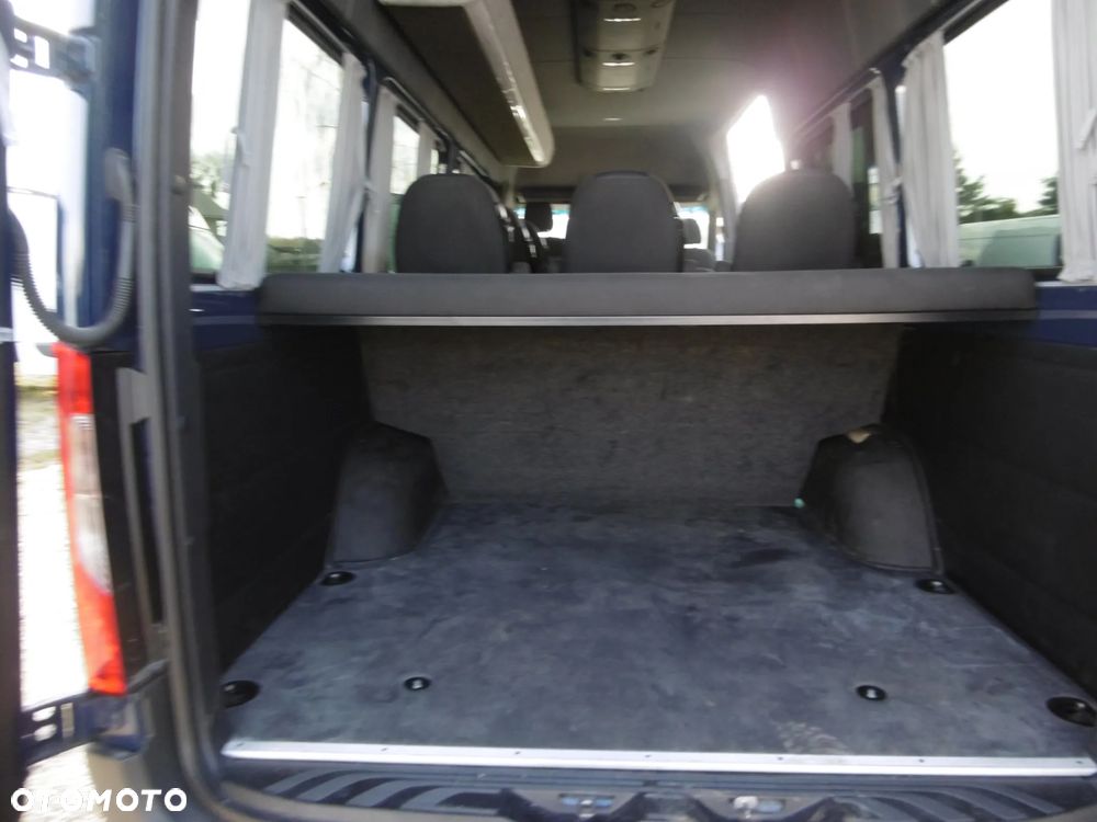 Mercedes-Benz Sprinter Long PRO 907.235 - 11
