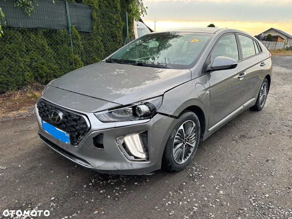 Hyundai IONIQ 1.6 GDI Premium - 6