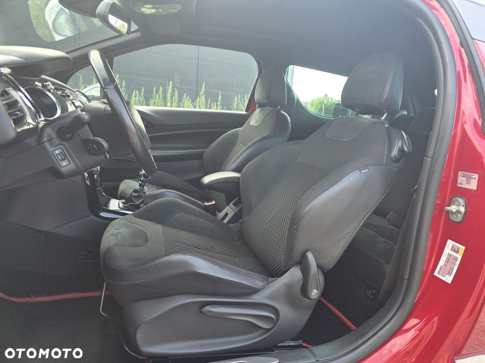 Citroën DS3 1.6 THP Ultra Prestige - 11