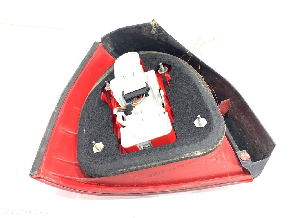 LAMPA PRAWY TYŁ  AUDI A3 (8L1) 1996 - 2006 1.6 75 kW [102 KM] benzyna 2000 - 2003 8L0945096B - 3