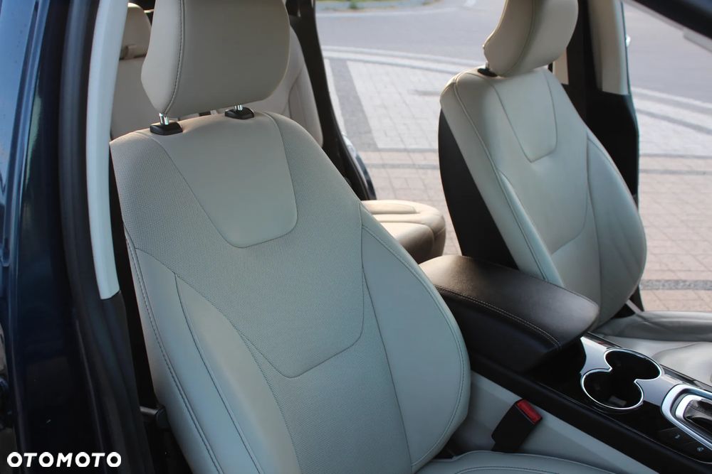 Ford Edge 2.0 EcoBlue Bi-Turbo 4x4 ST-LINE - 33