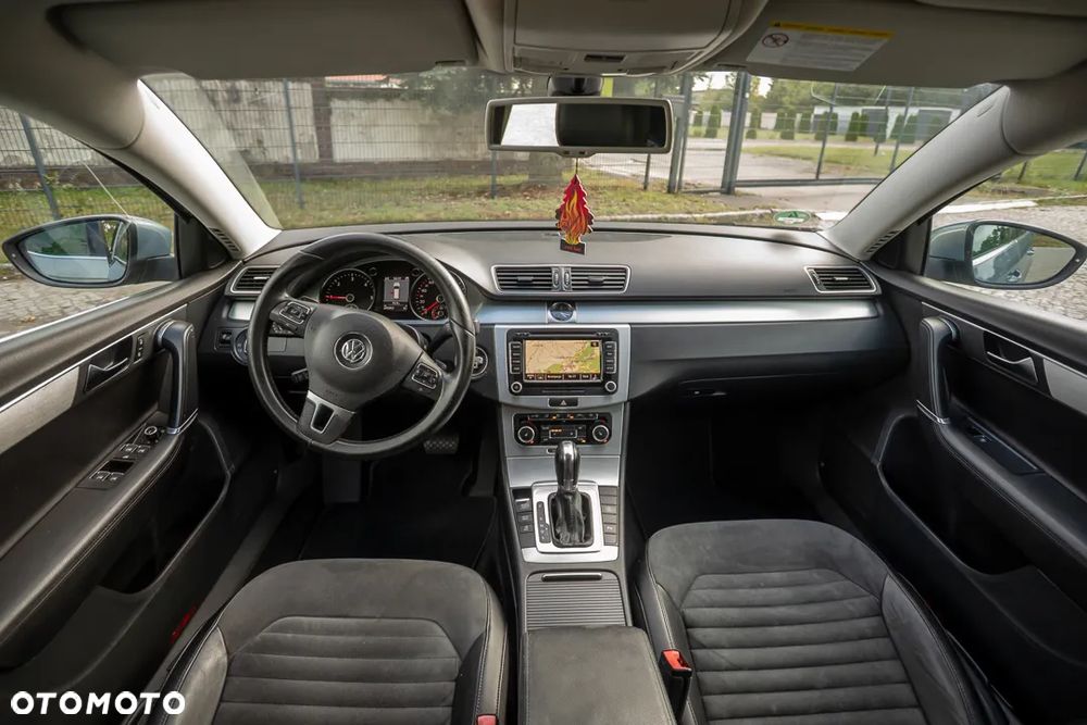 Volkswagen Passat 2.0 TDI DPF Highline DSG - 32