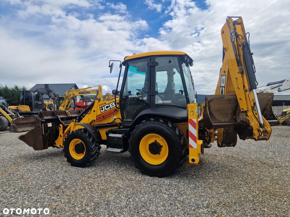 JCB 3CX - 9