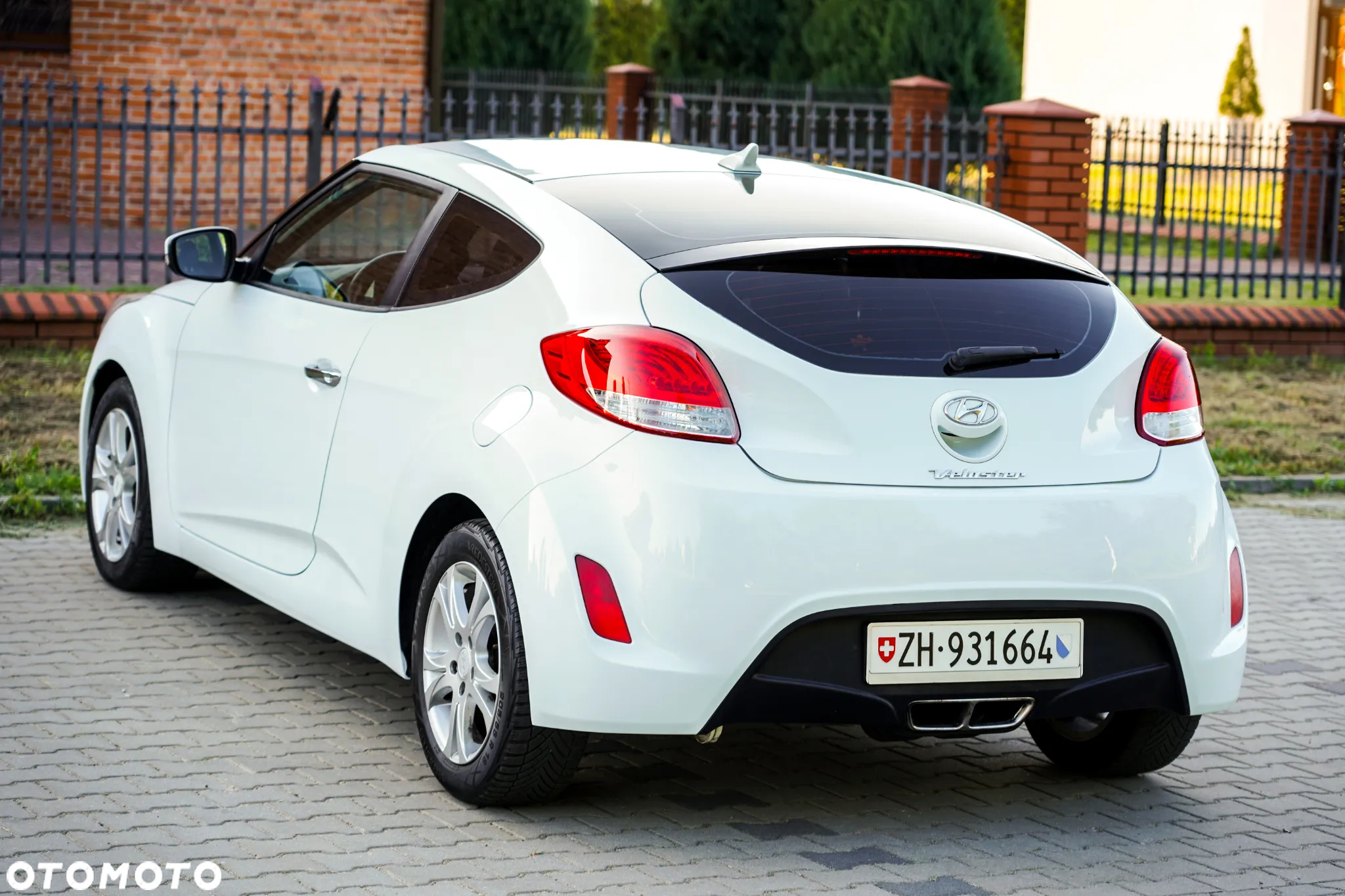 Hyundai Veloster 1.6 blue Premium - 17