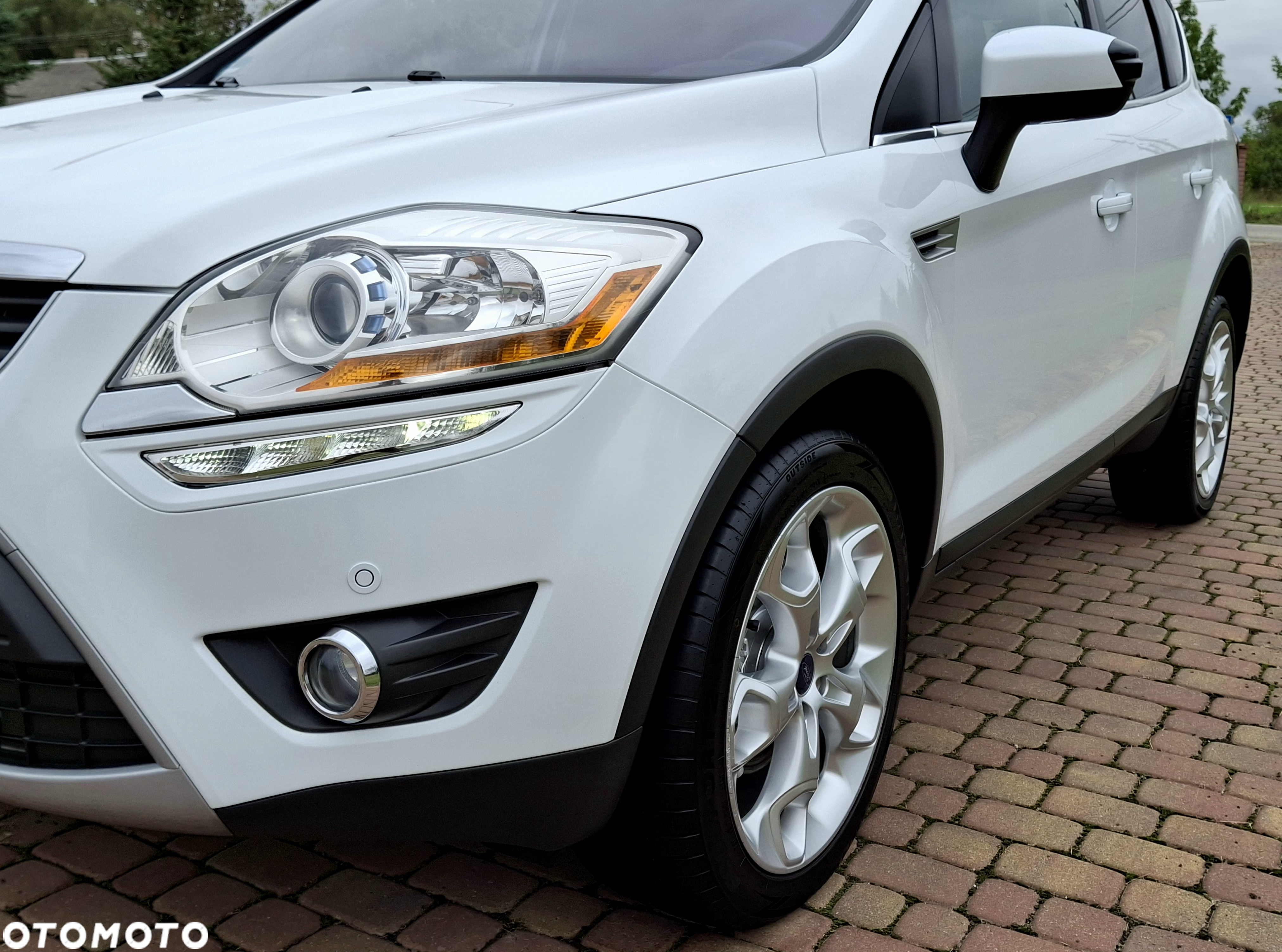 Ford Kuga ver-2-0-tdci-4wd-titanium-plus - 19
