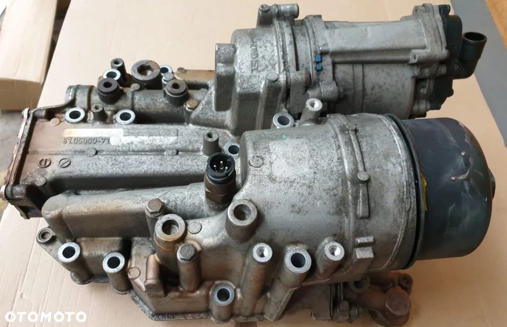 OBUDOWA PODSTAWA FILTRA OLEJU WIRÓWKA MAN TGX EURO 6 LIFT 51050007151 - 2