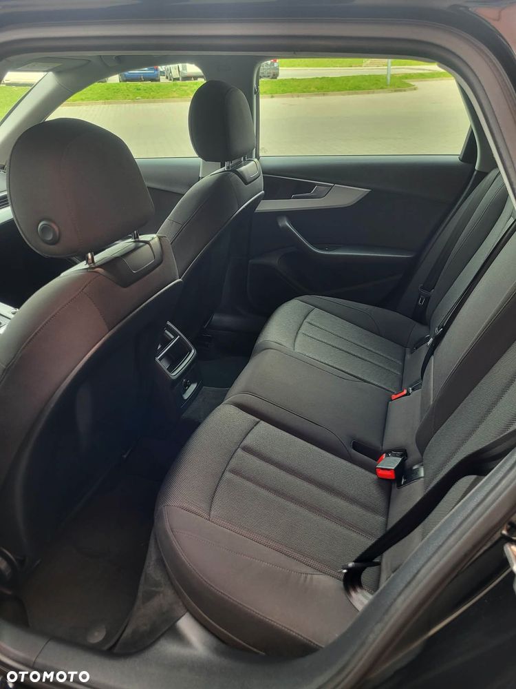 Audi A4 Avant 40 TFSI S tronic sport - 11