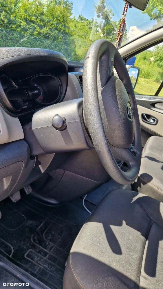 Renault Trafic - 10