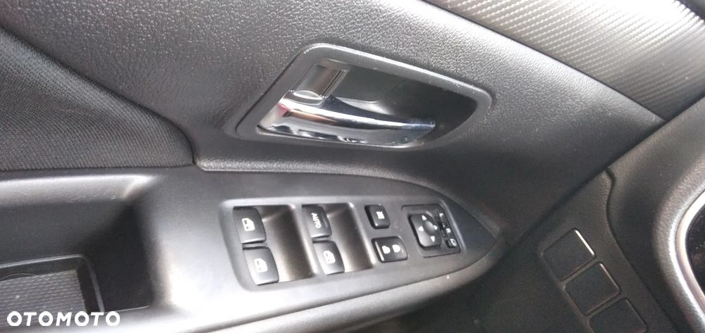 Mitsubishi Outlander 2.0 2WD Edition - 13