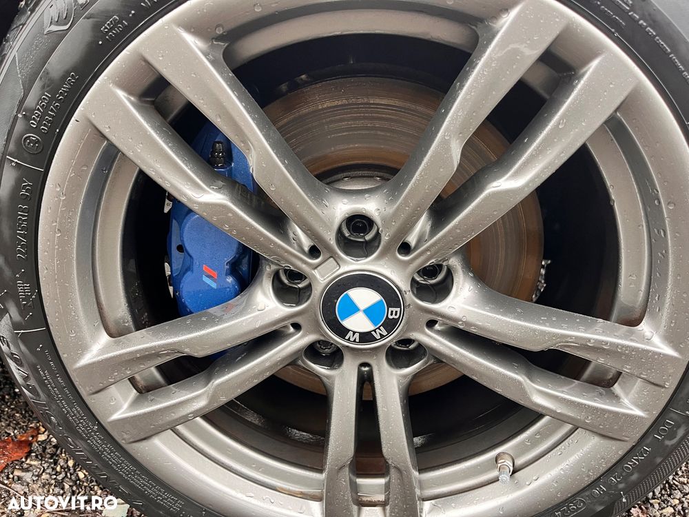 BMW Seria 3 330e iPerformance M Sport - 12