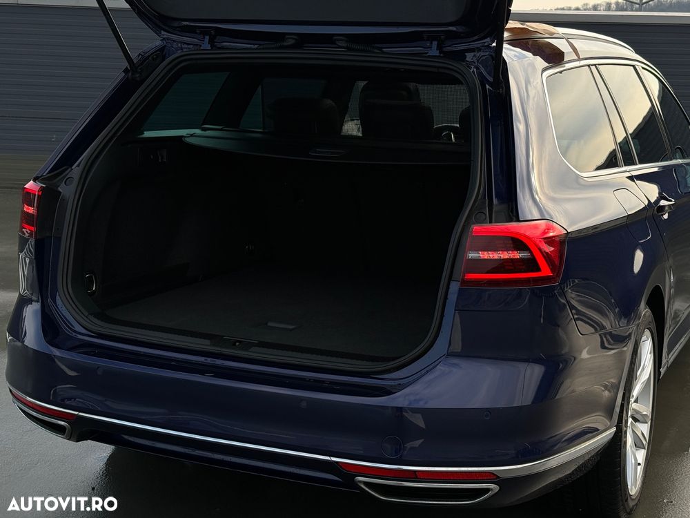 Volkswagen Passat 2.0 TDI SCR 4Motion DSG Highline - 11