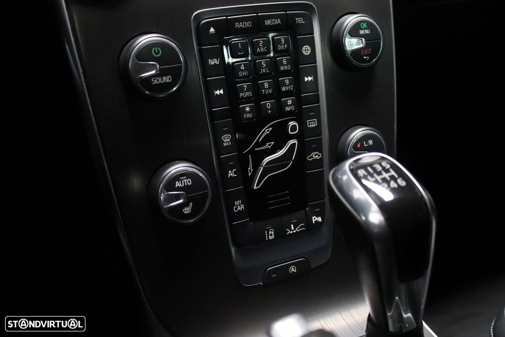 Volvo V40 1.6 D2 R-Design - 15