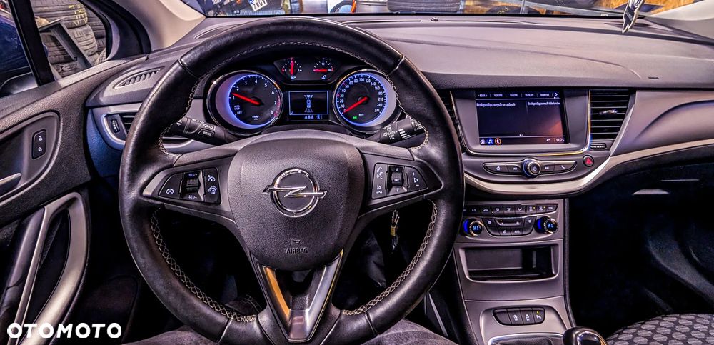 Opel Astra 1.2 T Edition S&S - 12