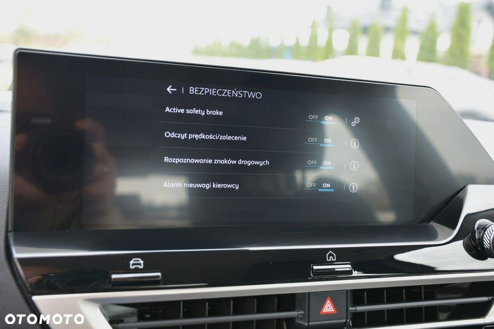 Citroën C4 1.2 PureTech Shine S&S - 26