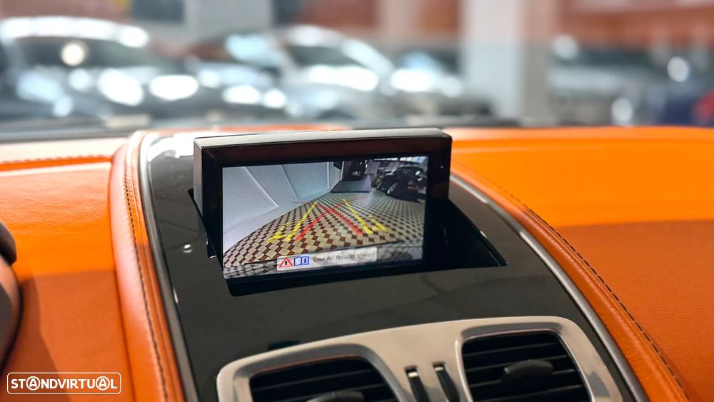 Aston Martin Vanquish Touchtronic 2 - 32