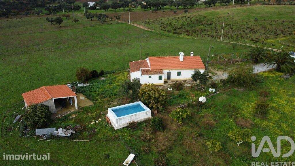 Quinta T3 em Esperança de 149,00 m2