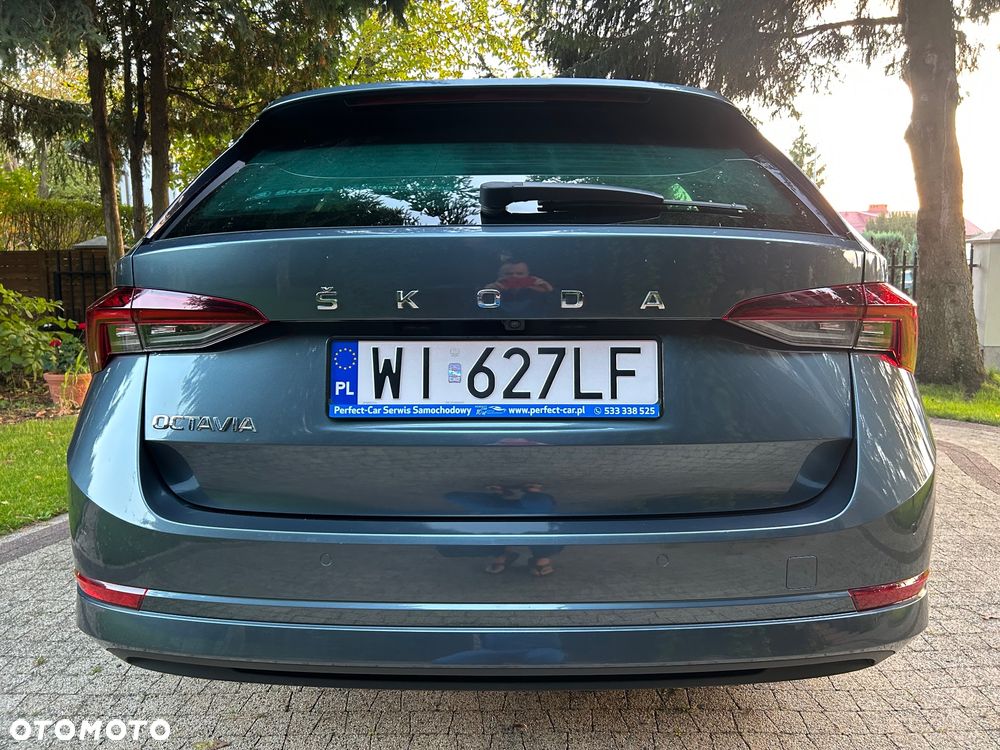 Skoda Octavia 2.0 TDI Ambition DSG - 6