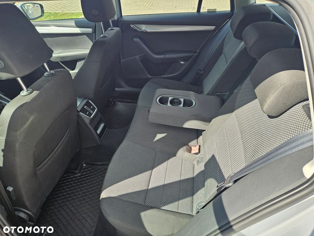 Skoda Octavia 2.0 TDI Ambition - 9