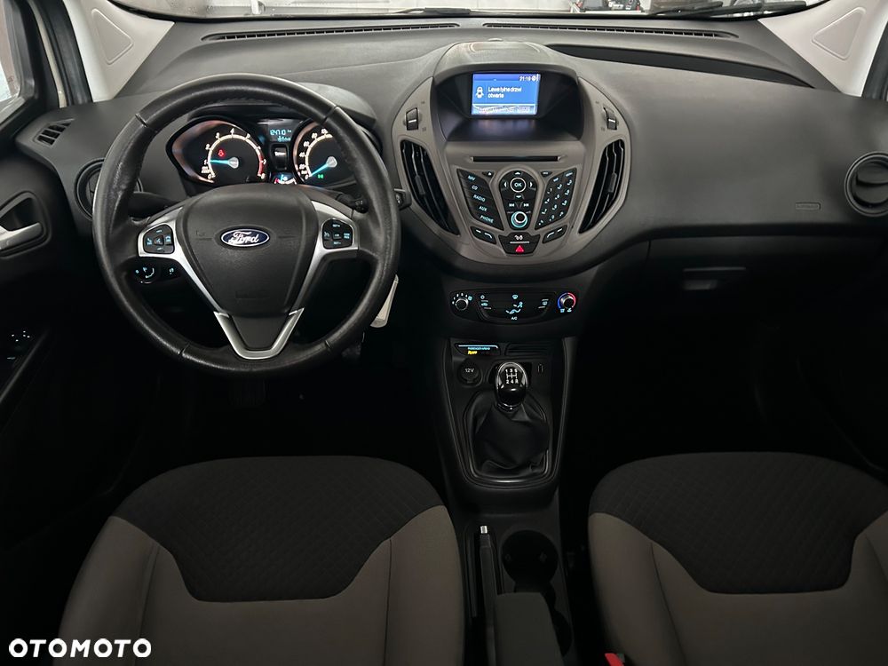 Ford Tourneo Courier 1.0 EcoBoost S&S Ambiente - 21
