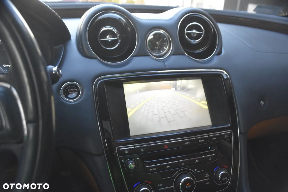 Jaguar XJ 3.0 V6 S Premium Luxury - 16
