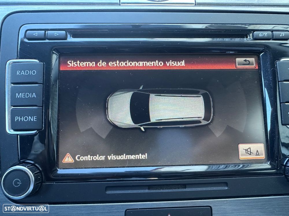 VW Passat Variant 1.6 TDI BlueMotion - 14