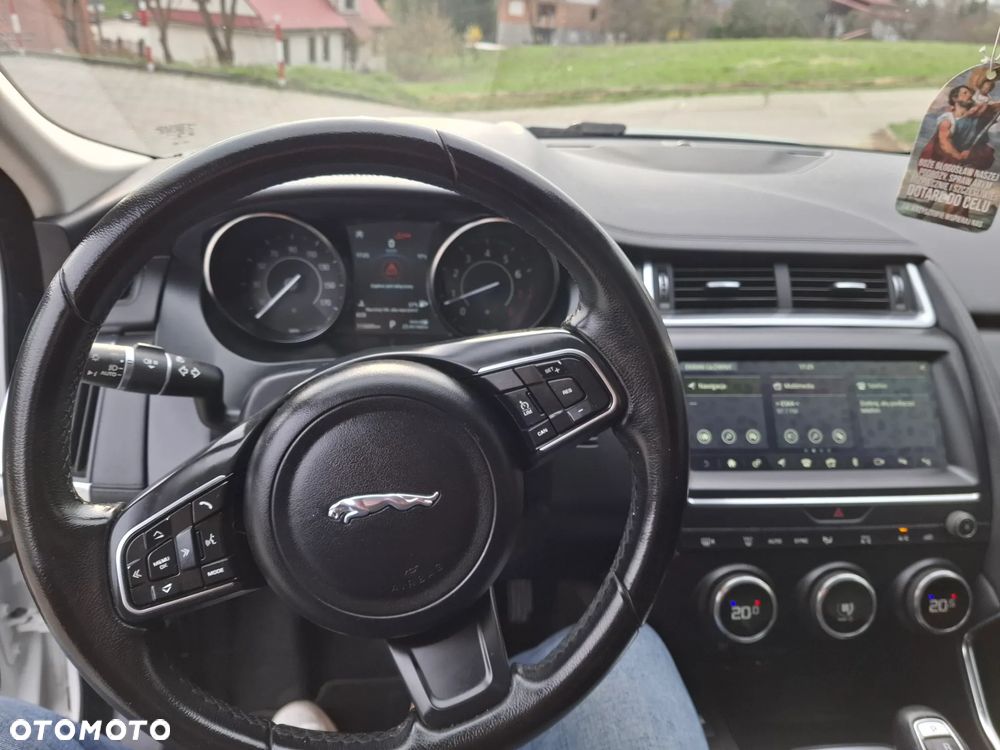 Jaguar E-Pace P250 AWD - 12