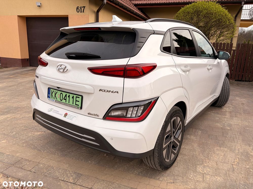 Hyundai Kona 64kWh Executive - 5