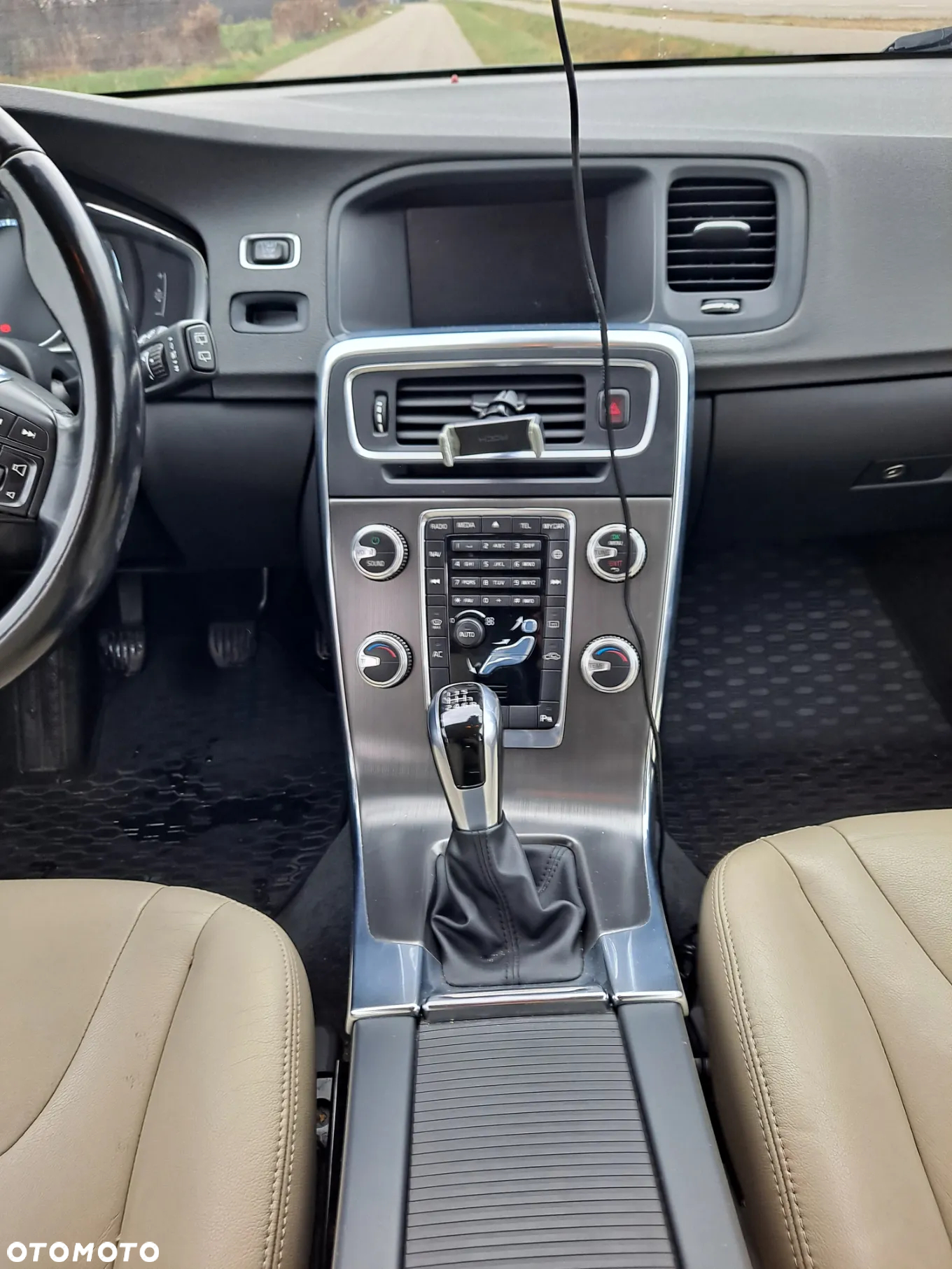 Volvo V60 D4 Summum - 8