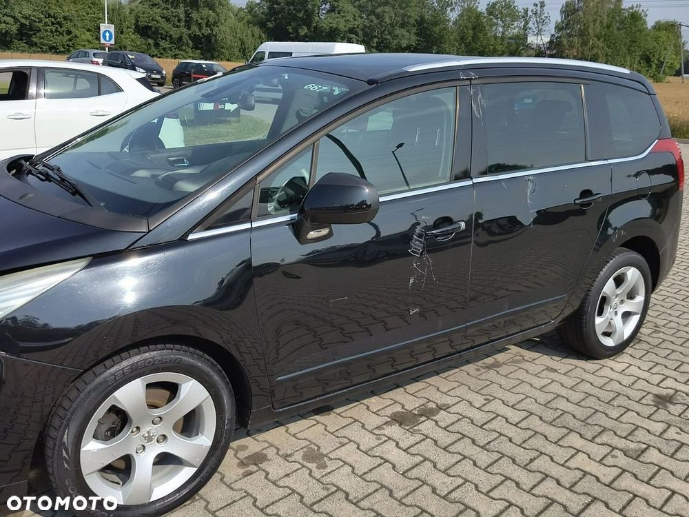 Peugeot 5008 - 19