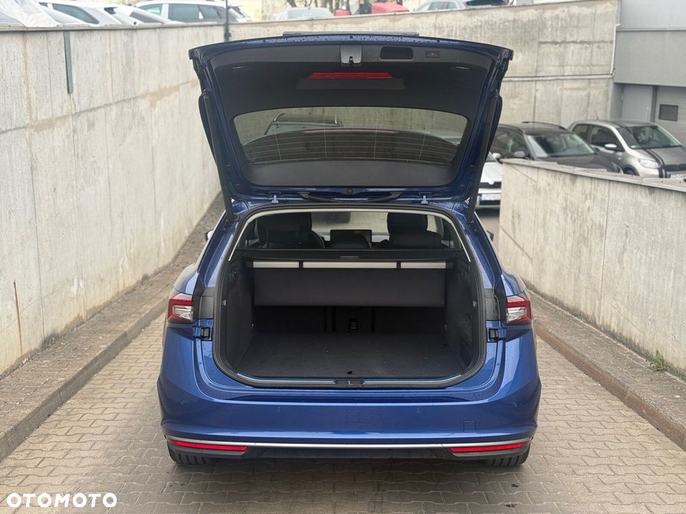 Skoda Superb 1.5 TSI L&K DSG - 8