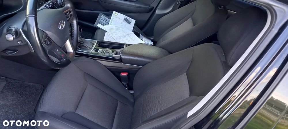 Hyundai i40 Kombi 1.7 CRDi DCT Premium - 8