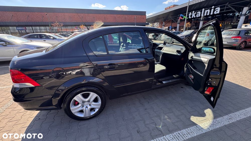 Opel Astra 1.6 Edition - 4