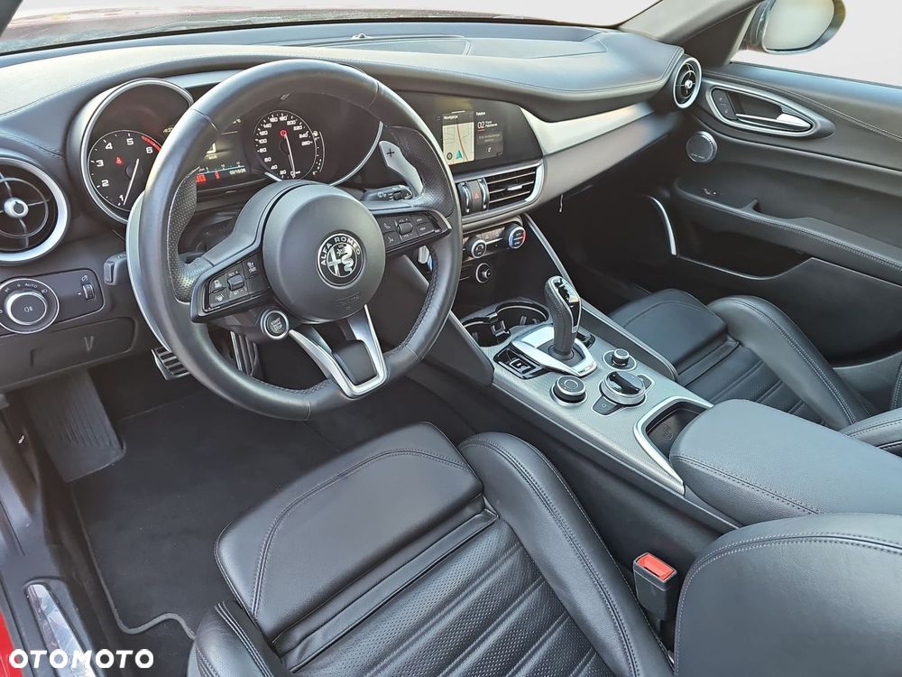 Alfa Romeo Giulia 2.0 Turbo Veloce Q4 - 10