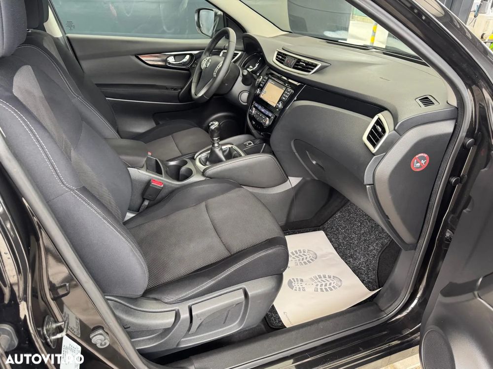 Nissan Qashqai 1.5 DCI Start/Stop N-Connecta - 12