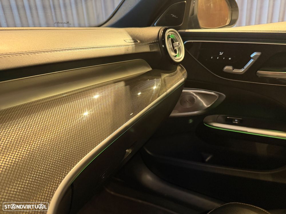 Mercedes-Benz C 300 e AMG Line - 21