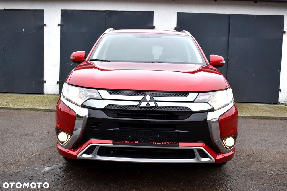 Mitsubishi Outlander Intense + - 2