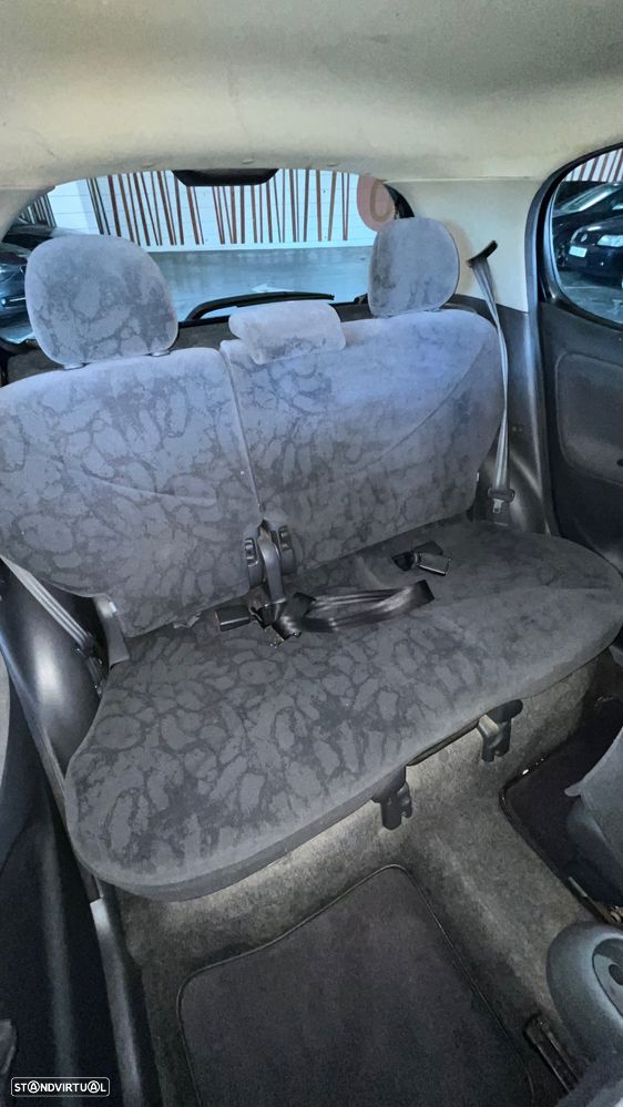 Toyota Yaris 1.4 D-4D Sol ABS+CD+AC - 7