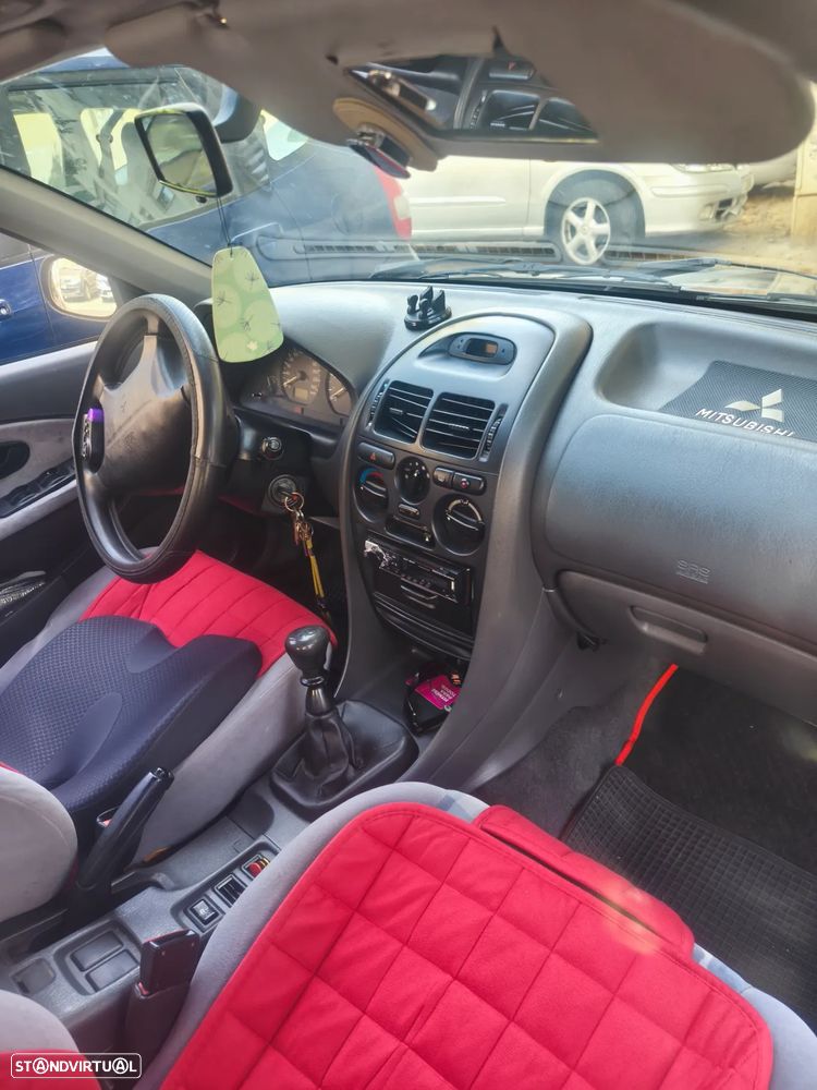 Mitsubishi Carisma Hatchback 1.6 GLX ABS - 14