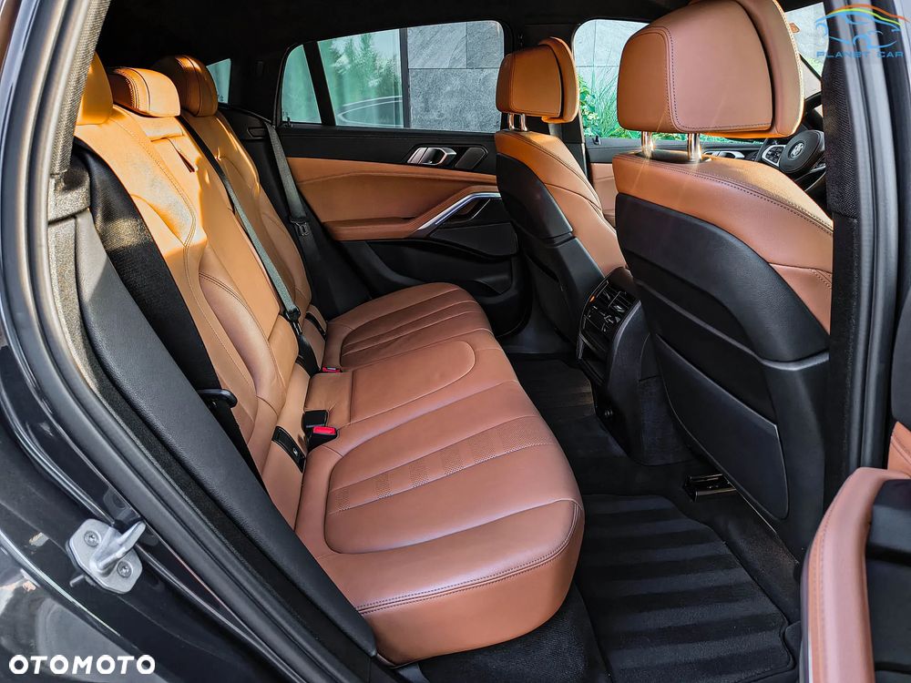 BMW X6 xDrive40d - 23