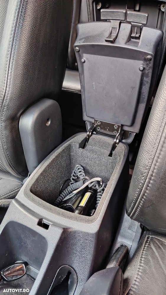 Kia Sportage 2.0i CRDI 4x4 EX AT Comfort - 15