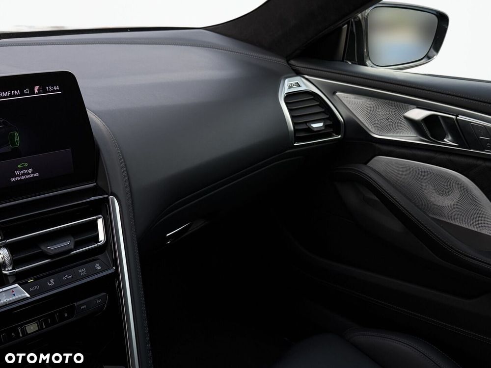 BMW M8 Competition - 24