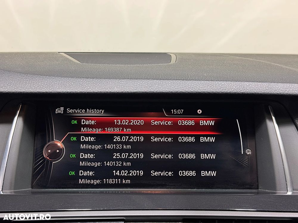 BMW Seria 5 520d Aut. Luxury Line - 32