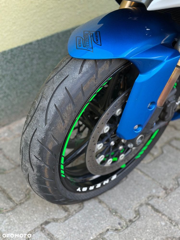 Suzuki GSX-R - 29