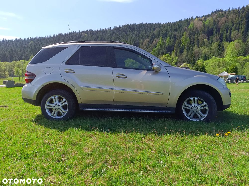 Mercedes-Benz ML - 10