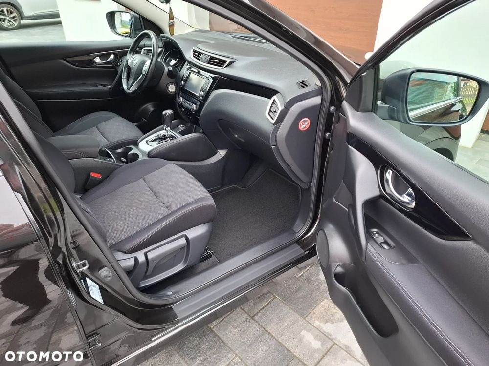Nissan Qashqai 1.6 DCi Xtronic TEKNA - 18