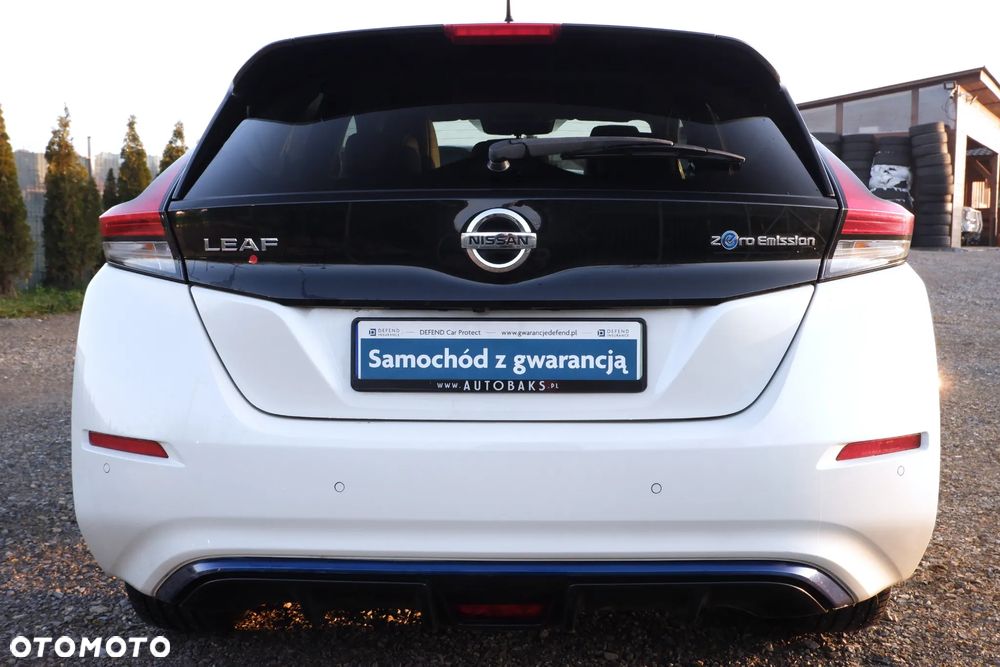 Nissan Leaf 40 kWh TEKNA - 26