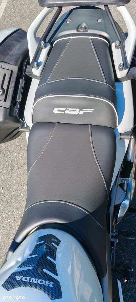 Honda CBF - 10