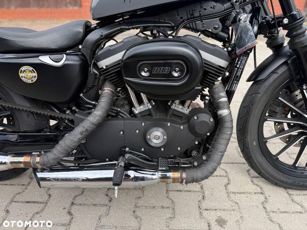 Harley-Davidson Sportster Iron 883 - 8
