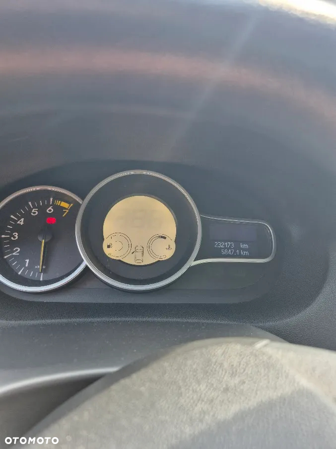 Renault Megane 1.6 16V Dynamique Euro5 - 9